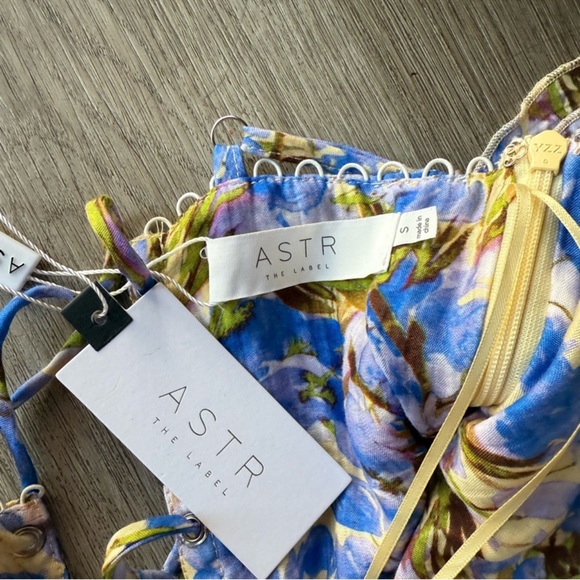 astr the label wedelia blue floral ruffle bustier midi spring summer dress small - Picture 3 of 9